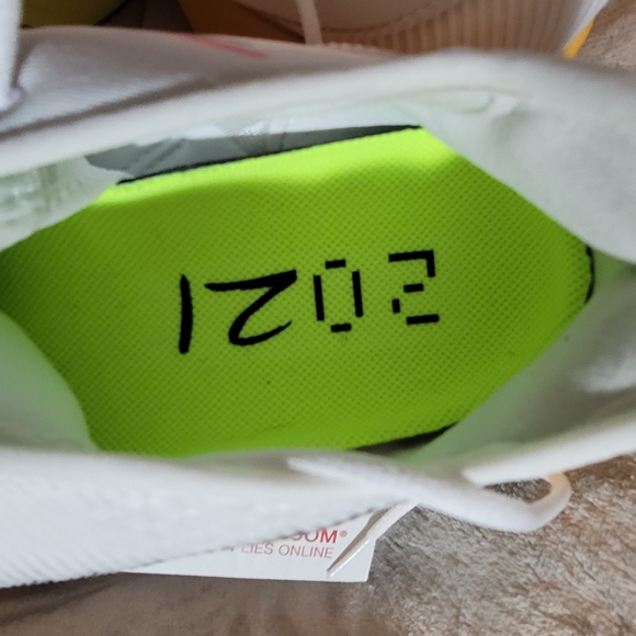 Nike Air Zoom SuperRep 2 X White Pollen Volt DH7916-121 Womens Size 10 New - Picture 6 of 7